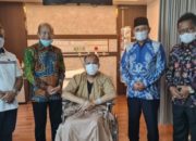 Sejumlah Kepala Daerah di Aceh Jenguk Gubernur Nova dengan Prokes Ketat