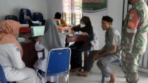Animo Sempat Menurun, Koramil Babahrot Ajak Warga Terus Suntik Vaksin