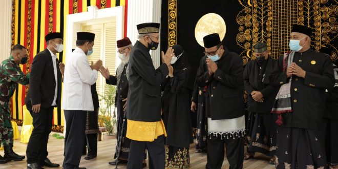 Wali Nanggroe Kukuhkan Anggota Majelis Tuha Peut, Salah Satunya Mantan Bupati Abdya