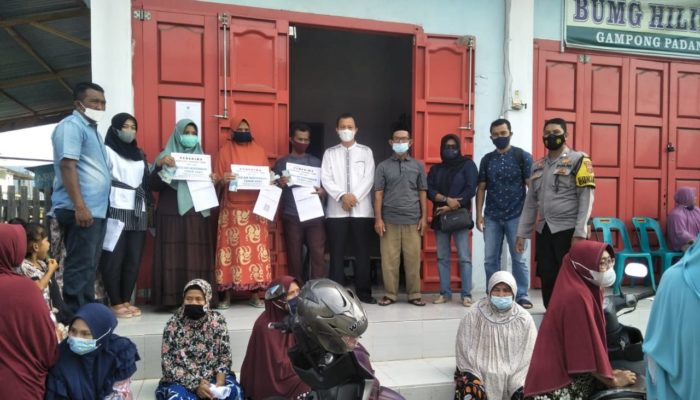 Gampong Padang Hilir Susoh Kembali Salur BLT DD, Keuchik Zakaria Imbau Warga Vaksin
