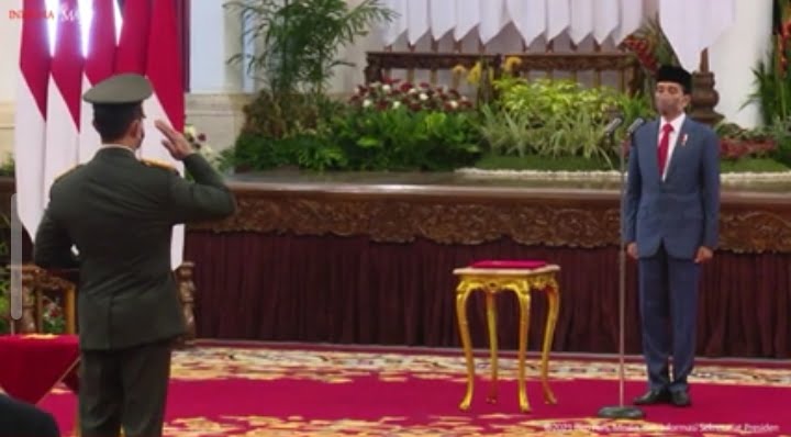 Presiden Jokowi melantik Jenderal Andika Perkasa sebagai Panglima TNI di Istana Negara, Jakarta, Rabu (17/11/2021).