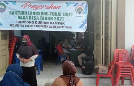 Momen Salur BLT, Gampong Durian Rampak Susoh Gelar Vaksinasi bagi Warga