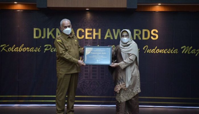 Pemerintah Aceh Terima Penghargaan DJKN Award 2021