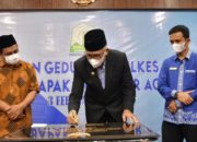 Gunernur Nova Resmikan Gedung Balai Penelitian Kesehatan Aceh