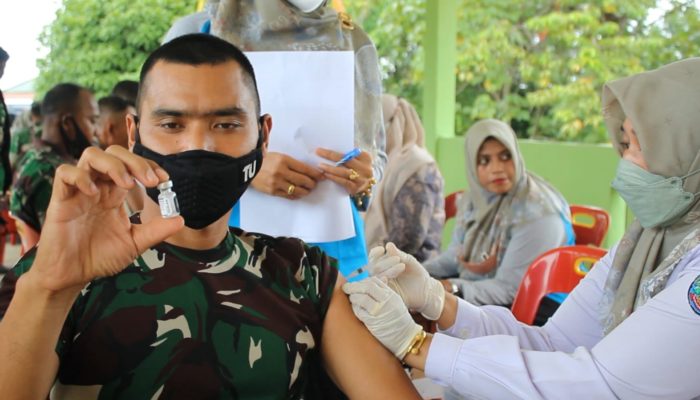 Cegah Omicron, Personel TNI di Abdya Jalani Suntik Vaksin Booster