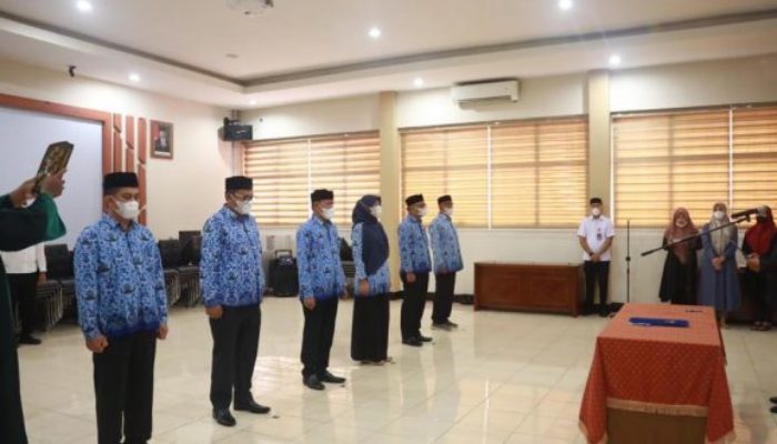 Enam Pejabat Eselon Tiga dan Empat di Lingkungan Pemerintah Aceh Dilantik