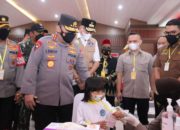 Kapolri Tinjau Vaksinasi Serentak di Kabupaten Pidie
