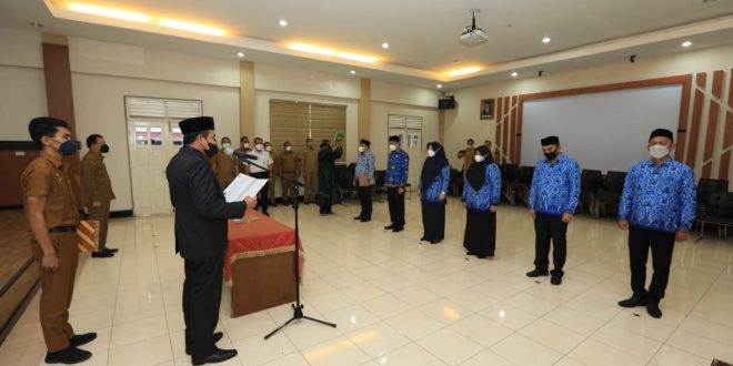 Enam Pejabat Administrator dan Pengawas Pemerintah Aceh Dilantik