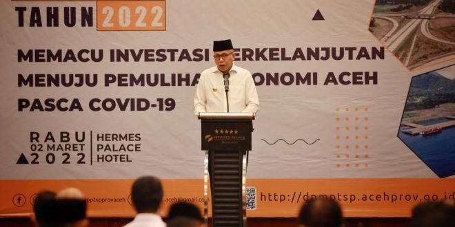 Gubernur Aceh, Ir. H. Nova Iriansyah, MT menyampaikan sambutan saat membuka Investment Planning Forum (IPF) Tahun 2022 di Hotel Hermes Palace, Banda Aceh, Rabu (2/3/2022). (Foto: Ist)