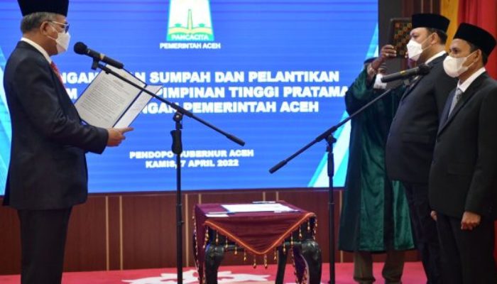 Gubernur Lantik Dua Pejabat Pimpinan Tinggi Pratama di Lingkungan Pemerintah Aceh