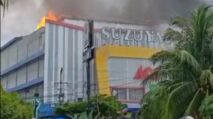 Gedung Suzuya Mal Banda Aceh Terbakar, Warga Panik
