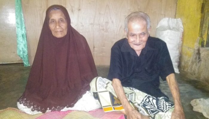 Menanti 10 Tahun, Pasangan Lansia di Abdya Gagal Berangkat Haji