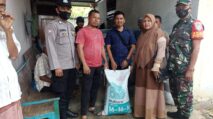 Wujudkan Ketahanan Pangan, Gampong Kuta Bahagia Salurkan Bantuan Pupuk kepada Petani