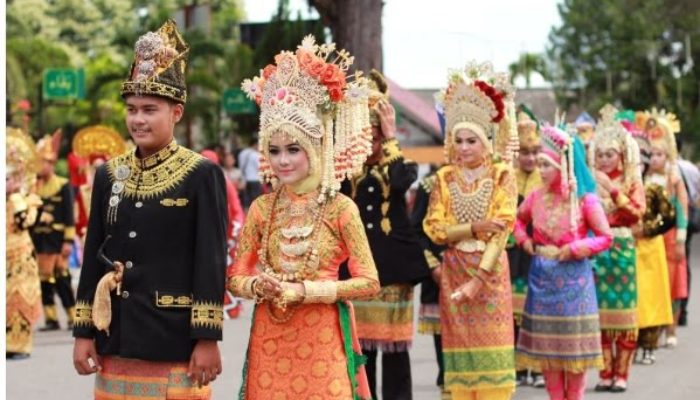 Mulai 15-17 Agustus, Disbudpar Aceh Gelar Festival Busana Adat Aceh