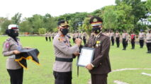 Polres Abdya Gelar Upacara Pelepasan Purnawirawan AKP Amri Chaniago