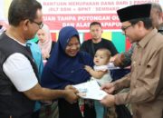 Pj Bupati Aceh Utara Hadiri Penyerahan Bansos kepada Masyarakat