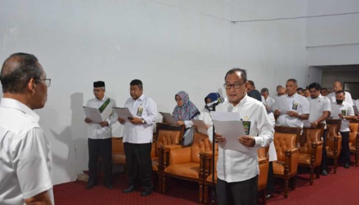 Awali 2023, Warga Pengadilan Tinggi Banda Aceh Baca dan Teken Pakta Integritas