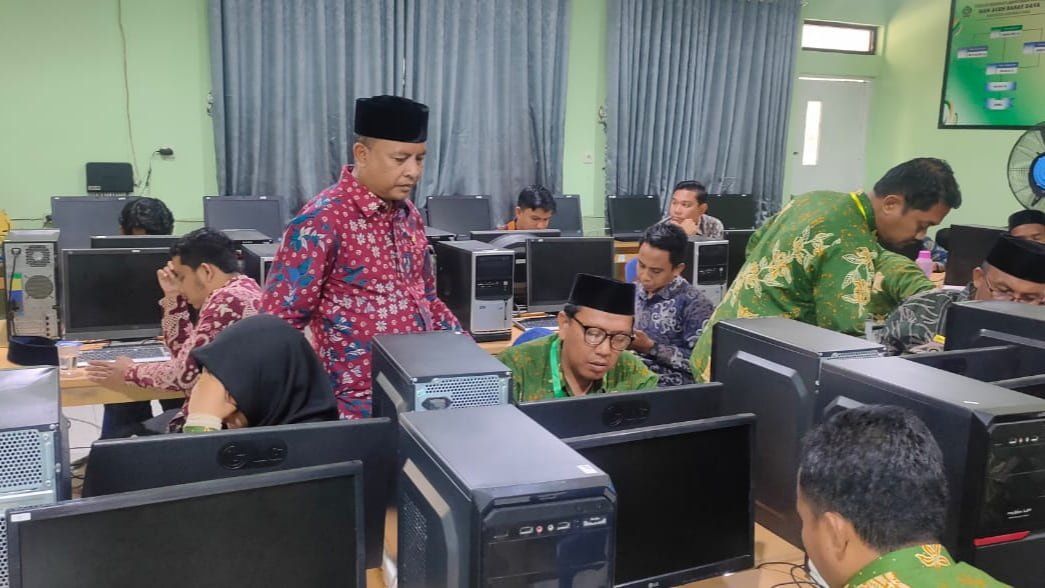 22 Calon Petugas Haji di Abdya Ikuti Tes CAT