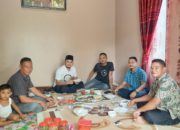 Momen Idul Fitri, PPS Silaturahmi Ke Rumah Ketua PPK Lhoksukon