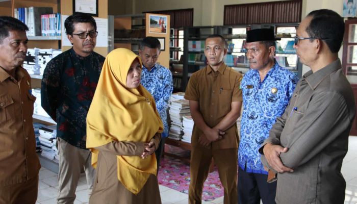 Dihadapan Bupati Aceh Selatan, Kepala SMA Unggul Sampaikan Berbagai Kendala