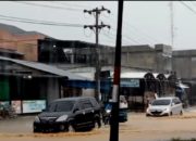 Jalan Nasional Di Desa Pante Rakyat Babahrot Dikepung Banjir