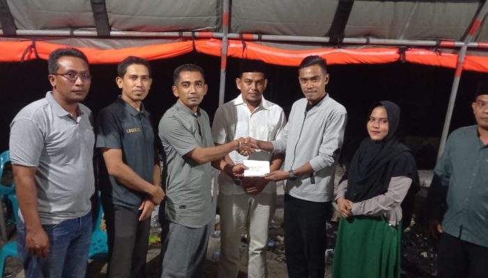 Forum Keuchik Blangpidie Salurkan Bantuan Untuk Korban Kebakaran Geulumpang Payong