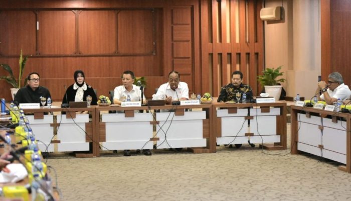 Pj Gubernur Bahas Persiapan PON XXI 2024 Aceh-Sumut dengan Panitia Besar