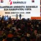 Suasana pelantikan 1.912 anggota Bawaslu periode 2023 - 2028 dari 512 kabupaten/kota seluruh Indonesia yang berlangsung di Jakarta pada Sabtu (19/08/2023) malam. Foto: Acehglobal/Dok. Bawaslu RI.