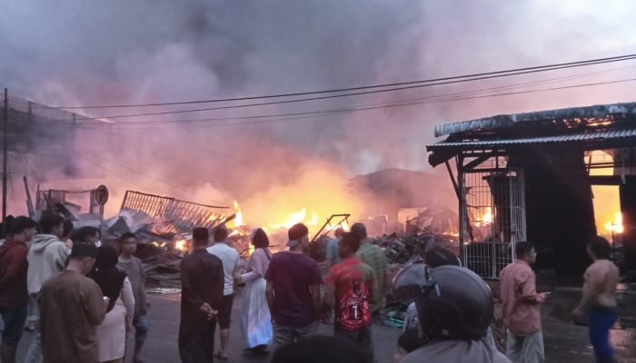 Puluhan Rumah dan Ruko di Simeulue Ludes Terbakar