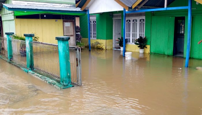 Banjir Terjang Simeulue, Puluhan Rumah Warga Terendam