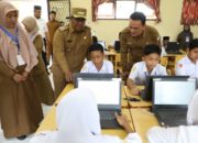 Pj Bupati Mahyuzar Pantau Pelaksanaan ANBK SMP di Aceh Utara