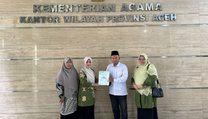 Peduli Palestina, PD IPARI Aceh Utara Serahkan Donasi Melalui PW IPARI Provinsi Aceh