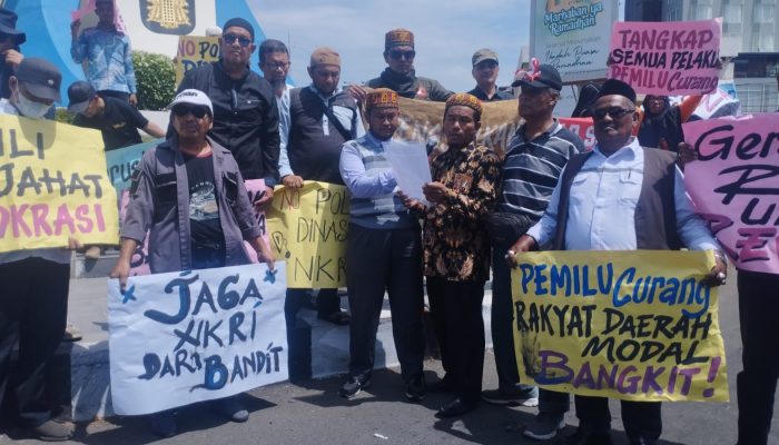 Ratusan Massa di Aceh Gelar Demo Tolak Hasil Pilpres 2024