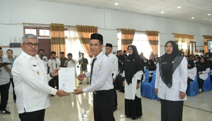 Sah, 2.225 PPPK dan 69 PNS Fungsional di Aceh Terima SK Pengangkatan