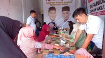 Tim Relawan Safaruddin-Zaman Akli Gelar Pengobatan Gratis untuk Masyarakat