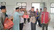 Santri Yatim di Ma’had Ibnu Sina Dapat Bantuan Sembako dari Pemkab Abdya