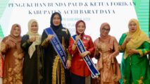 Ratna Sari Dewi Resmi Dikukuhkan sebagai Bunda PAUD dan Ketua Forikan Abdya