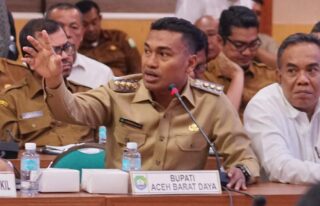 Bupati Abdya Ingatkan Keuchik Tak Main-main dengan Data Bansos