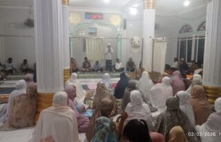 Peringati Malam Nisfu Syakban, Warga Gampong Gadang Abdya Ikuti Sosialisasi Perbup Peukong Agama