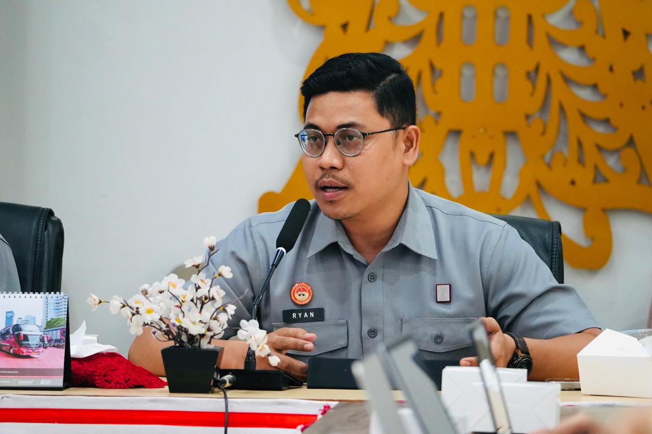 Transformasi 'Asabiyyah' di Era Algoritmik dan Dampaknya Terhadap Polarisasi Sosial-Politik Indonesia