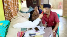 Tak Lagi Keluar Ongkos Berobat, Warga Abdya Rasakan Manfaat Program Doto Saweu Gampong