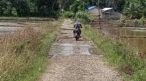Warga Minta Hotmix Jalan Rusak di Jeumpa, PUPR Abdya: Insyaallah akan Dikerjakan Tahun Ini