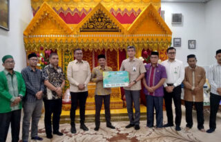 Baitul Mal Abdya Kembali Terima Zakat Perusahaan Bank Aceh Rp400 Juta