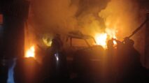 Rumah Warga di Babahrot Abdya Ludes Terbakar, 2 Mobil Turut Hangus Dilahap Si Jago Merah