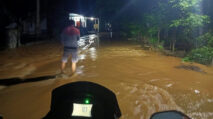 Banjir Terjang Gampong Mesjid Abdya, Jalan Lumpuh, Sawah Terancam Gagal Panen
