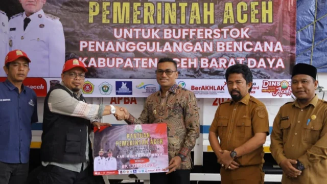 Pemerintah Aceh Serahkan Bantuan Logistik Rp1,77 Miliar ke Abdya
