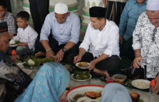 Hadiri Maulid di Teupin Raya Pidie, Wagub Aceh Berbagi Kebahagiaan Bersama Ratusan Anak Yatim