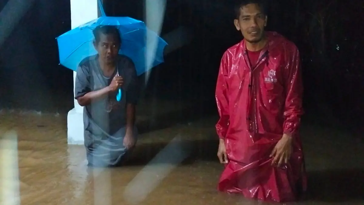 Hujan Deras di Abdya, Banjir Rendam Rumah Warga di 7 Kecamatan, Tiang Listrik Ikut Tumbang