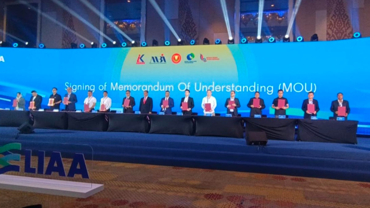 PT PEMA Teken MoU dengan 16 Perusahaan Asing di Ajang LIAA 2026