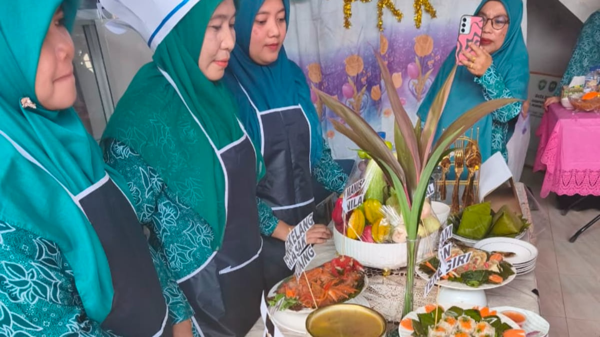 Ibu-Ibu Durian Rampak Abdya Adu Skill Masak Serba Ikan